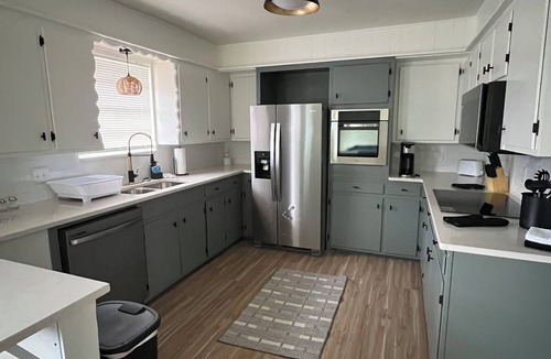 Lawton House | Your Home Away from Home: Stylish 3 Bedroom Getaway!