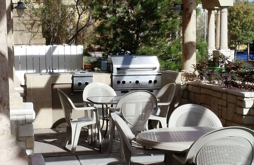 Westside Hotel | Your Home Away From Home! Indoor Pool, Pet-Friendly Property, Free Parking!