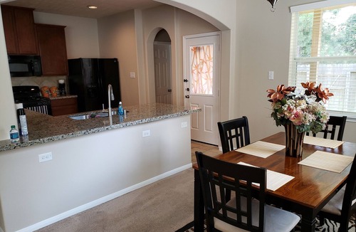 Barker House | Your Home in Copperfield - Safe & Quiet Area Easy Access Plenty Commerce around