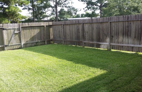 Barker House | Your Home in Copperfield - Safe & Quiet Area Easy Access Plenty Commerce around