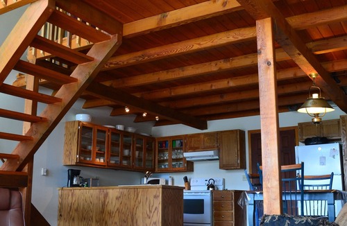 Oroville House | YOUR INVITED To PLAY & RELAX On THE LAKE Warm Weather & Beautiful Sunsets