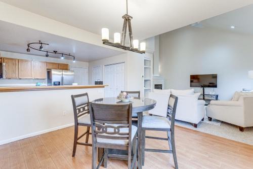 12 Mi to DIA: Cozy Denver Townhome w/Fireplace!