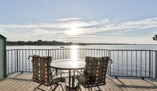 2 Bedroom with Private Waterfront Balcony