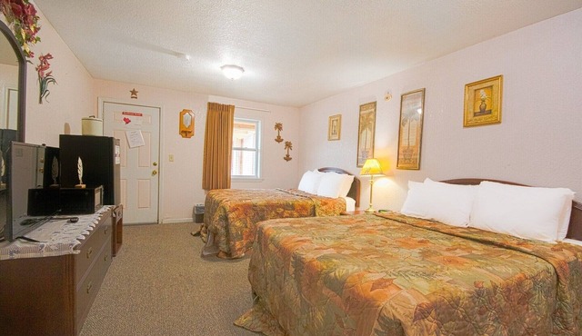 2 Full Beds|Non-Smoking