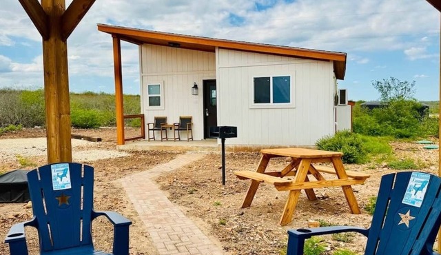 22 Eleven Sedona cozy cabin BBQ grill, Firepit, Pergola