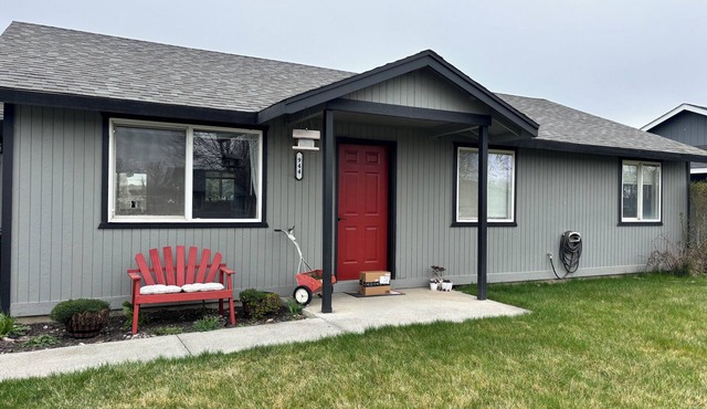 3-bedroom house in beautiful Moses Lake with AC