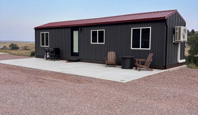 32 Charming 2-bedroom cabin close to cozy Hot Springs and minutes from angostura