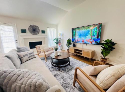 3BR-2 BA Cozy Hub Katy - Close to Cypress