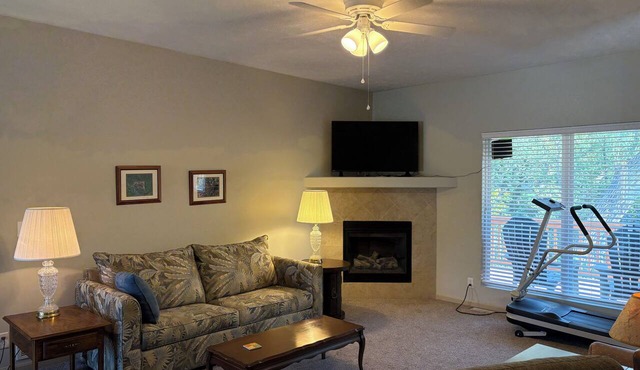 4-bedroom house in West Omaha, Quiet,Peaceful area