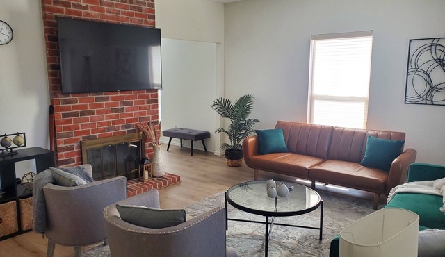 4 beds~3br-2.5 bath Worl Cup/12.7 Mike to AT&T stadium