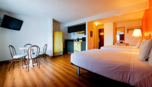 4 Calming Hermiston Rooms | Explore Downtown Shops & City Attractions!