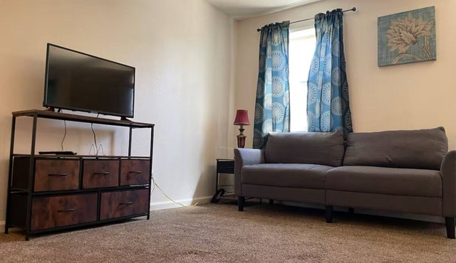 A charming 2BR home—better than a room—Vacation Condo No. 6, Near Spring River