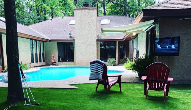A Woodlands paradise with so much to offer!