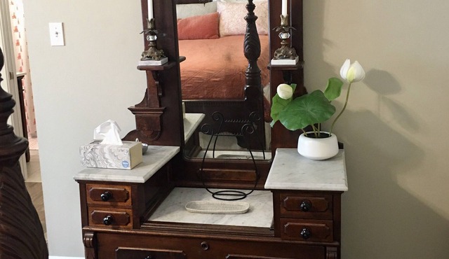 About Trace B&B, in the Heart of Old Mandeville.