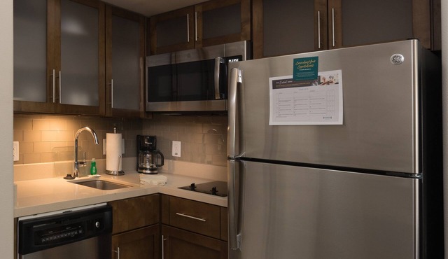 Accessible Studio Suite w/Free Breakfast
