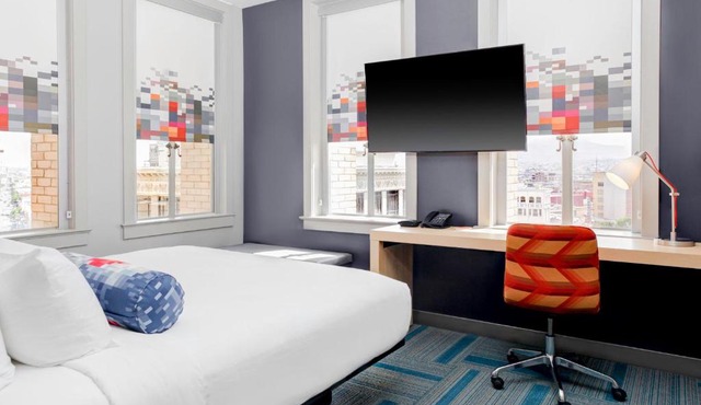 Aloft by Marriott El Paso Downtown