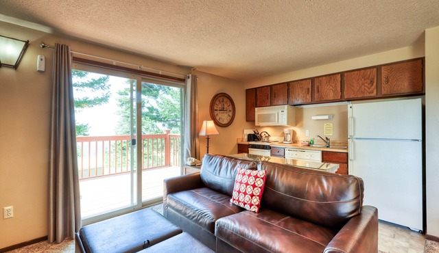 Alpine townhome with WiFi & ski-in access