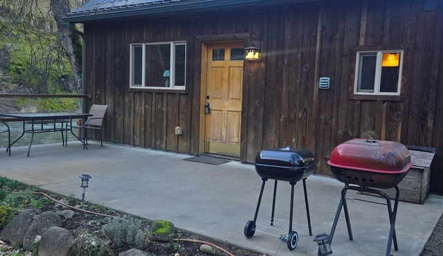 Beautiful Cabin On The Klickitat River