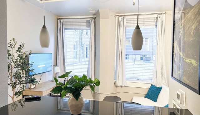 Beautiful Condo in Historic Downtown Denver - Prime Location!