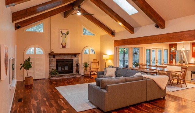 Beautiful Home in Great Location