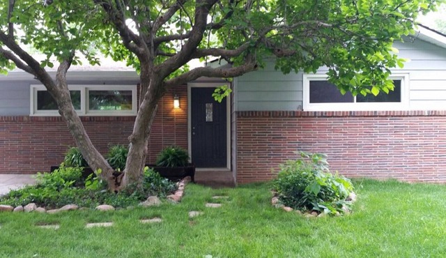 Beautiful remodeled 4 bedroom 2 bath house