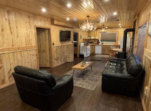 Bellamy's Ski Haus