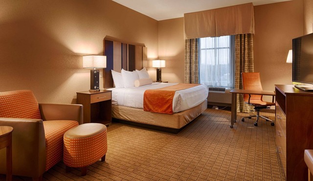 Best Western Plus Flatonia Inn