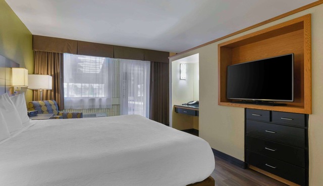 Best Western Plus University Inn