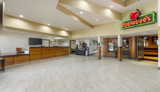 Best Western Plus York Hotel and Conference Center