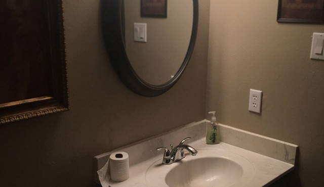 Bethel Home - 3 Bed 2 Bath