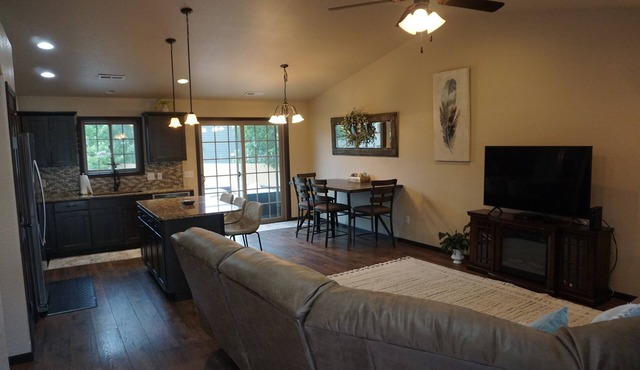 Black Hills-Modern 2Bedroom-15mins to Sturgis-15mins to Rapid City