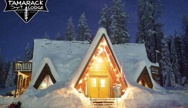 Blue Mountain Lodge with Hot Tub