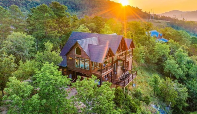 Breathtaking Views, Hot Tub