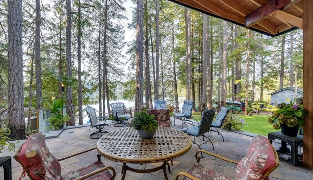 Bremerton Vacation Rental w/Hot Tub & Lake Access