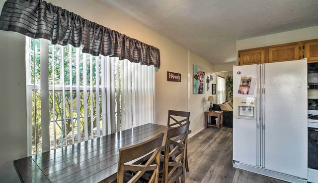 Bright College Station Abode: 3 Mi to Kyle Field