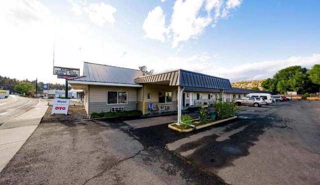 Budget 8 Motel