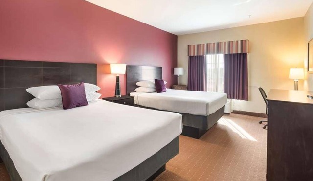 Budget-Friendly Accommodations in Knights Inn Bunkie! Pool, Free Parking