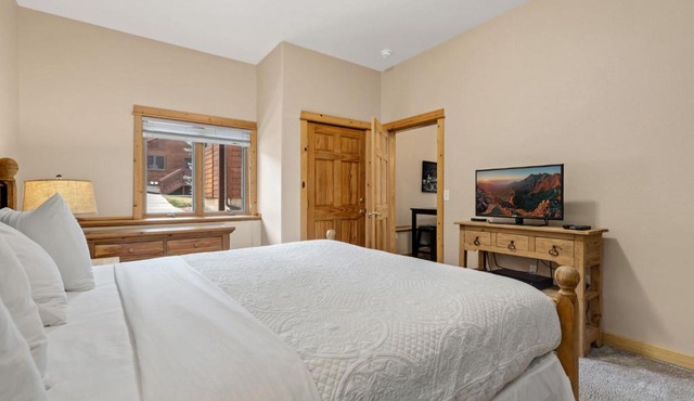 Bugle Pointe A13 by Estes Park Condos
