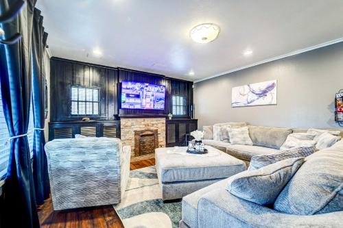 By Dtwn Lubbock! Spacious 4BR Home Near Texas Tech