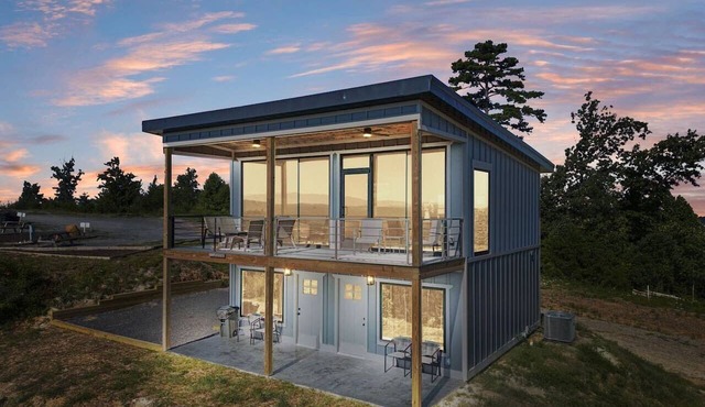 Cabin with 360 Panoramic Tower + Hot Tub in Ocoee