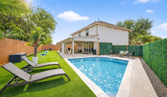 Casa Esmeralda -Heated Pool, Luxury BBQ & Patio