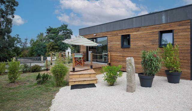 Chalet 'An Ti Koad Spa Privatif 800m Plage' with Private Terrace, Private Garden and Wi-Fi in Trébeurden