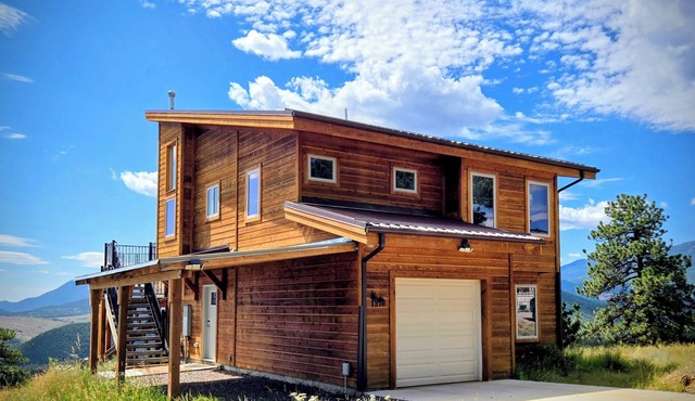 Charming 3-bedroom house in beautiful Bailey perfect for relaxing stays