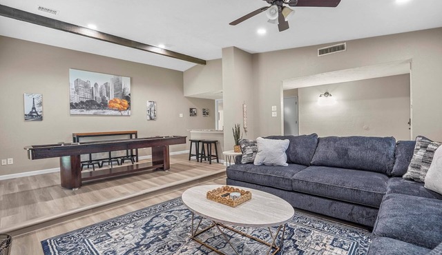 Charming Bedford 4BR Gameroom - World Cup Welcome!