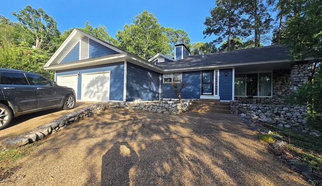 Charming Blue Horizen 4-bedroom house with AC in quaint Malvern