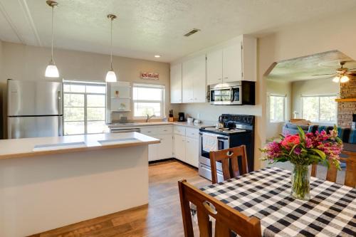 Charming Emmett Home w/Patio - 14 Mi to Reservoir