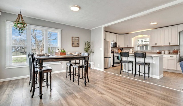 Charming Lakeside Retreat | West Lake Okoboji
