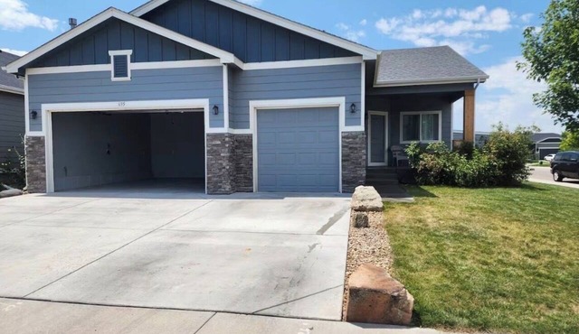 Charming Pet friendly 3-bedroom house with AC in Milliken