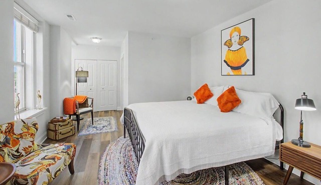 Charming Studio at The Inman - 212