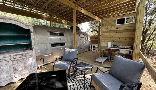 Charming Vintage Airstream with Covered Patio near Mineral Wells, Texas